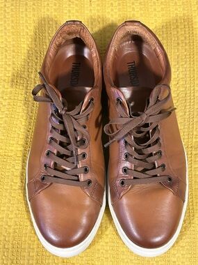 Thursday’s coffee brown casual sneakers